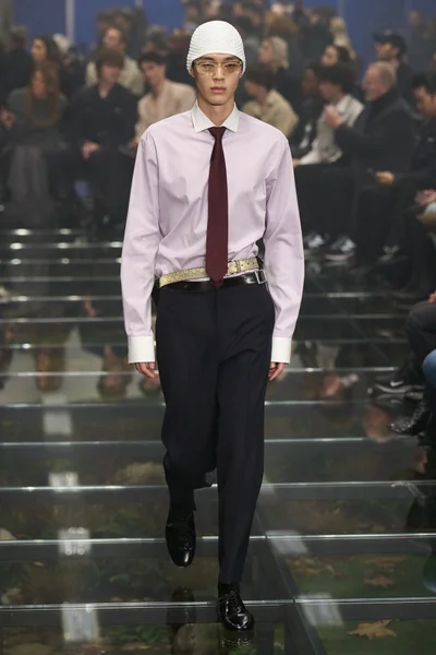 Look 5